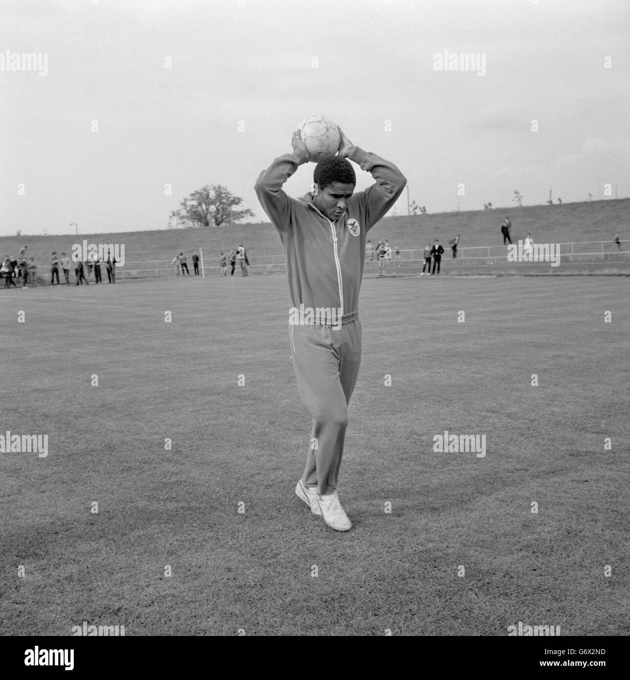 Benfica's Eusebio in training at Harlow Sports Centre in Essex in preparation for the team's meeting with Manchester United in the European Cup Final. Stock Photo