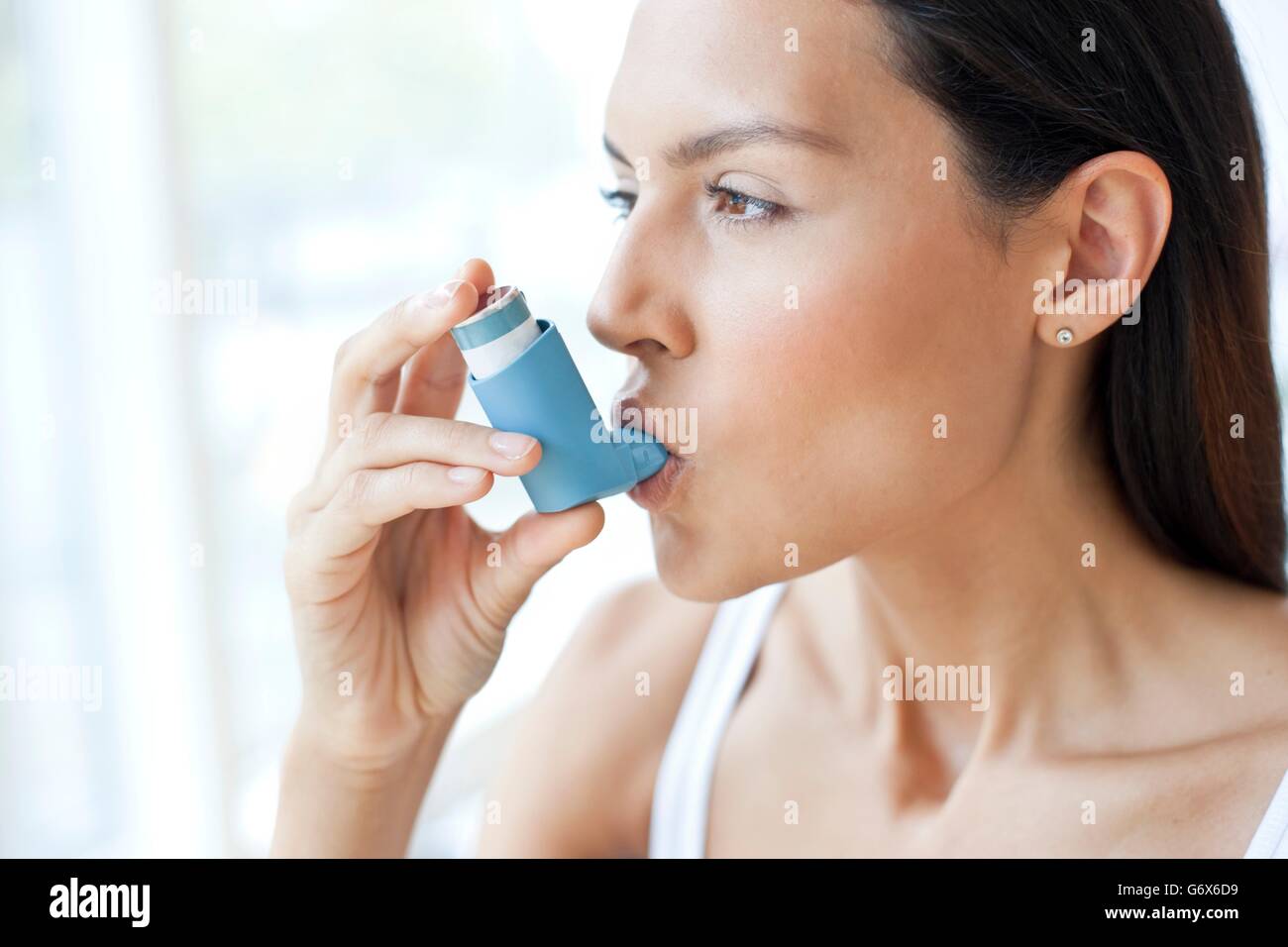 Ventolin Inhaler Hi-res Stock Photography And Images - Alamy