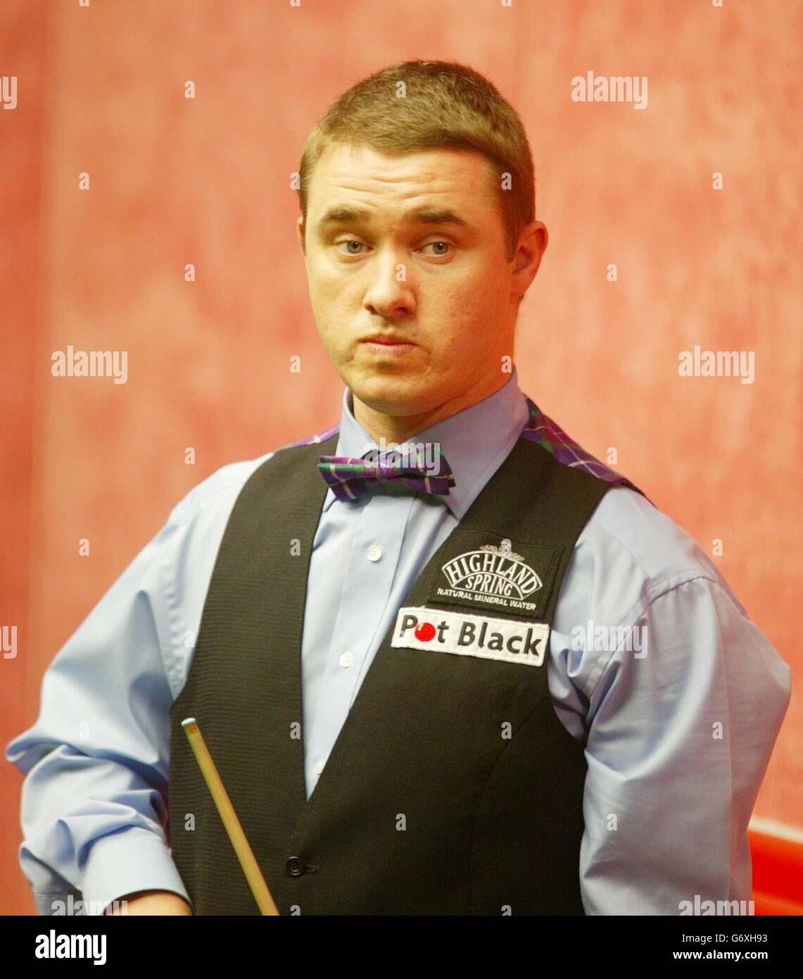 Stephen Hendry in action during his Embassy World Championship quarter final match against Ian McCulloch at the Crucible Theatre, Sheffield. Stock Photo