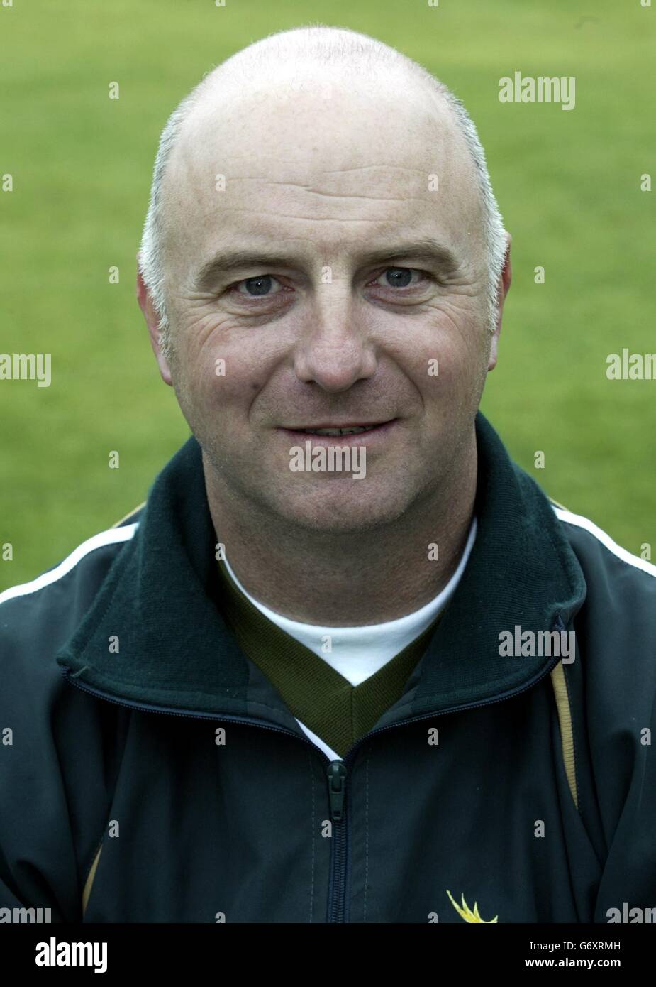 Nottinghamshire CCC 2004. Club Coach Paul Johnson of Nottinghamshire