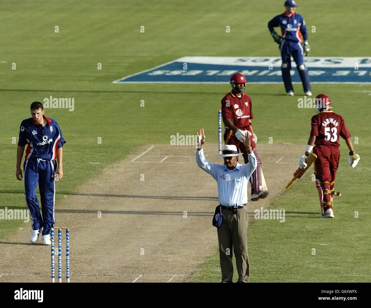 England bowler Stephen Harmison returns to bowl after being hit for 6