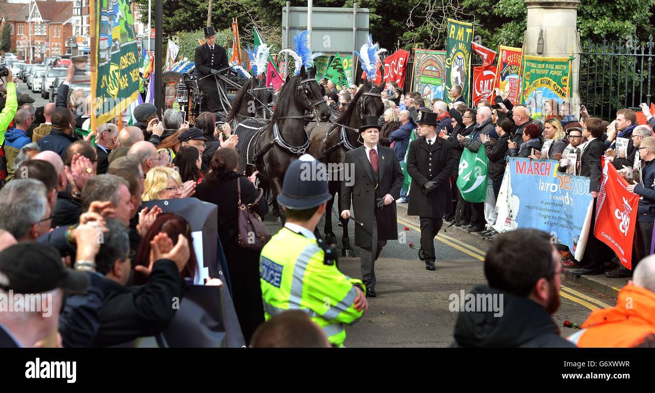 Bob Crow funeral Stock Photo - Alamy