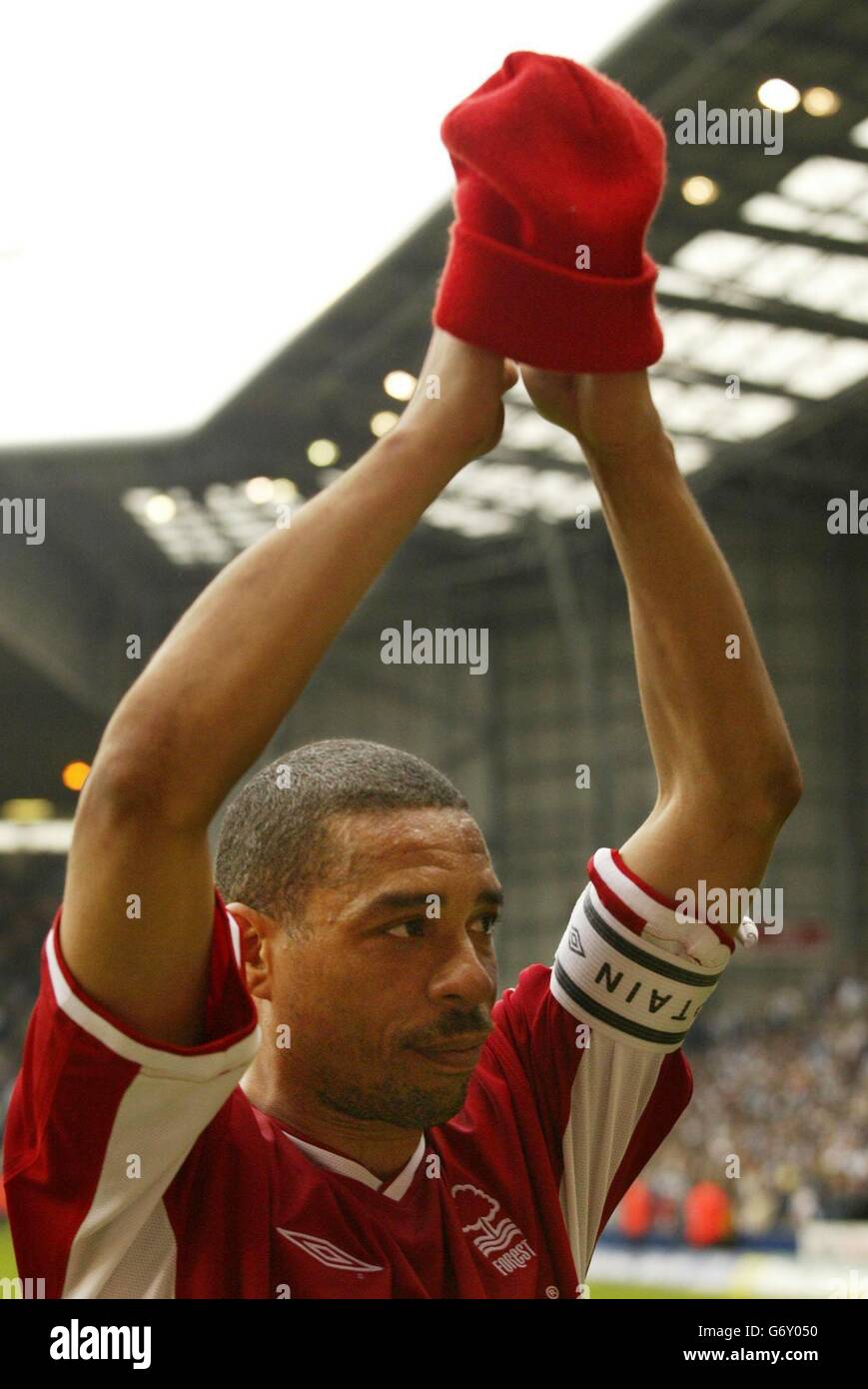 Nottingham Forest's Des Walker waves goodbye to the Forest fans, after he played his last game for the club, in the Nationwide Division One match at The Hawthorns, West Bromwich. Final score 2-0 to Forest. NO UNOFFICIAL CLUB WEBSITE USE. Stock Photo