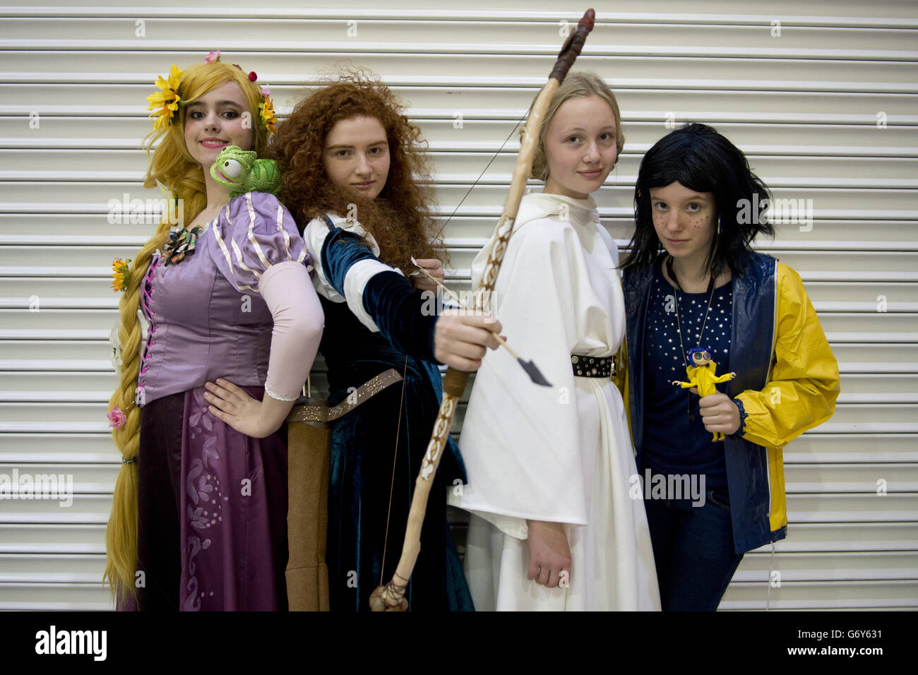 Ally Horton as Repunzel, Antonia Mitkova as Merida, Lovisa Bjurle