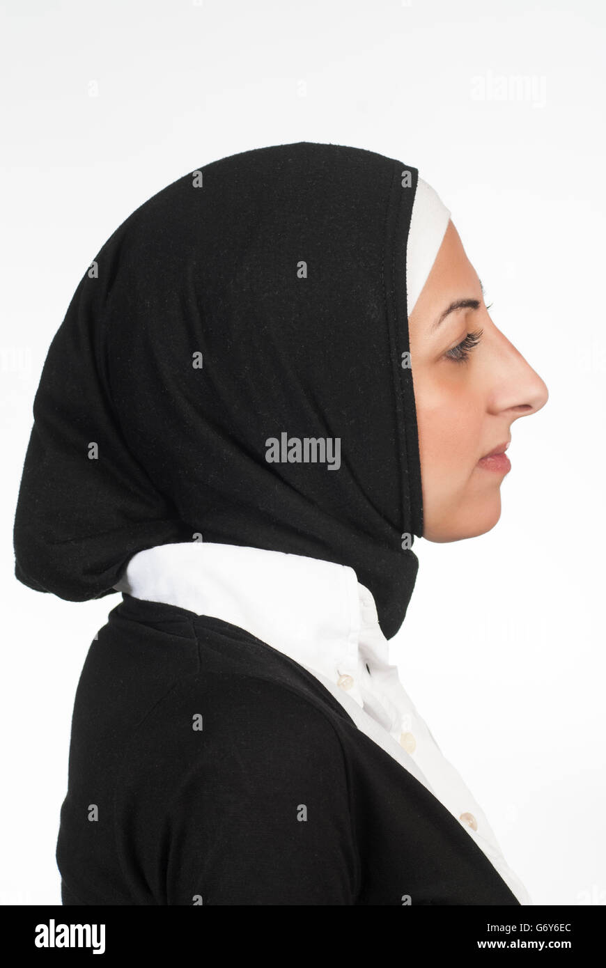Hijab woman white background hi-res stock photography and images - Alamy