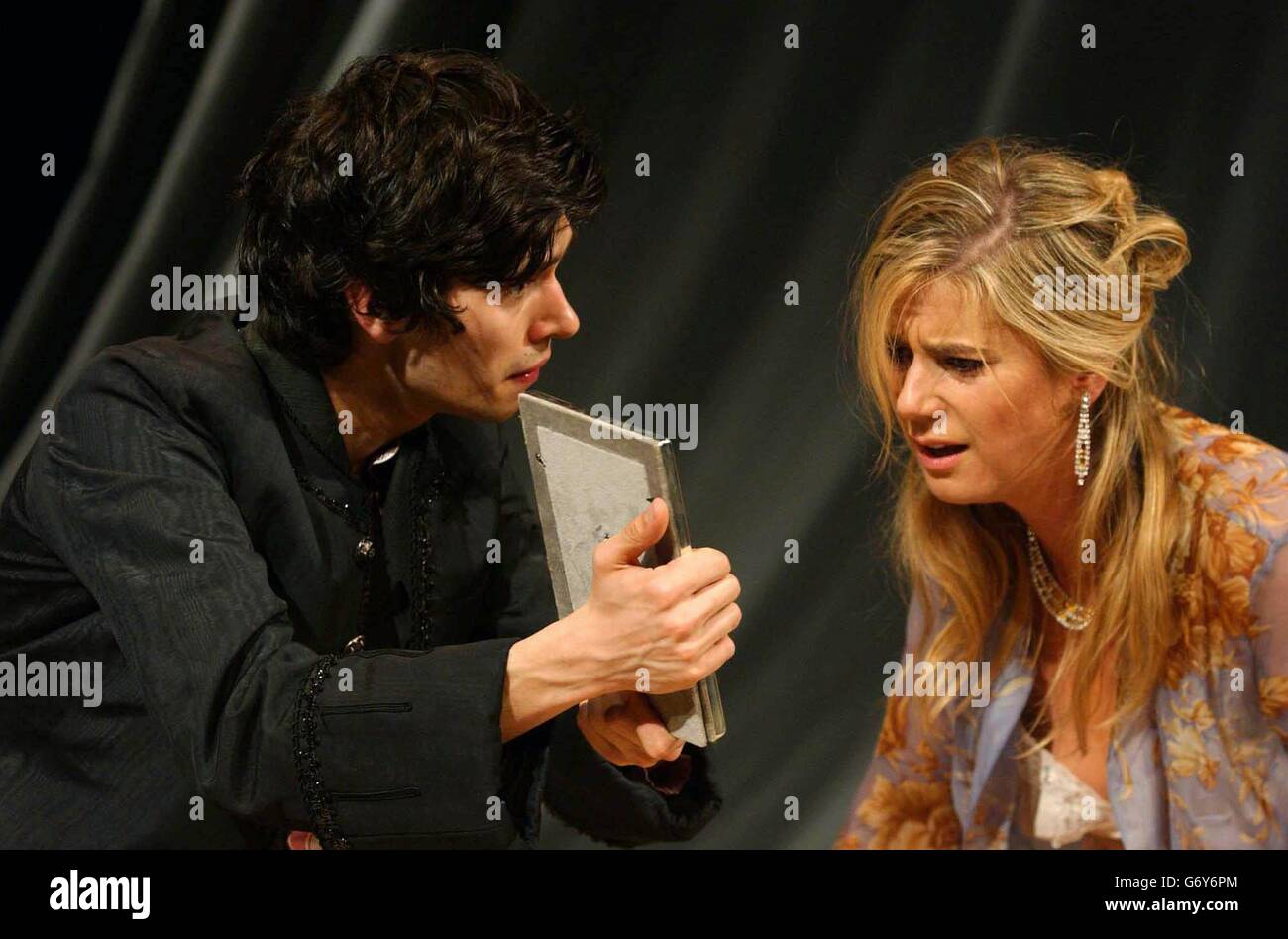 Actors Ben Whishaw as Hamlet, and Imogen Stubbs as Gertude, during a photocall for Shakespeare's Hamlet, directed by Trevor Nunn at the Old Vic Theatre in South London Stock Photo