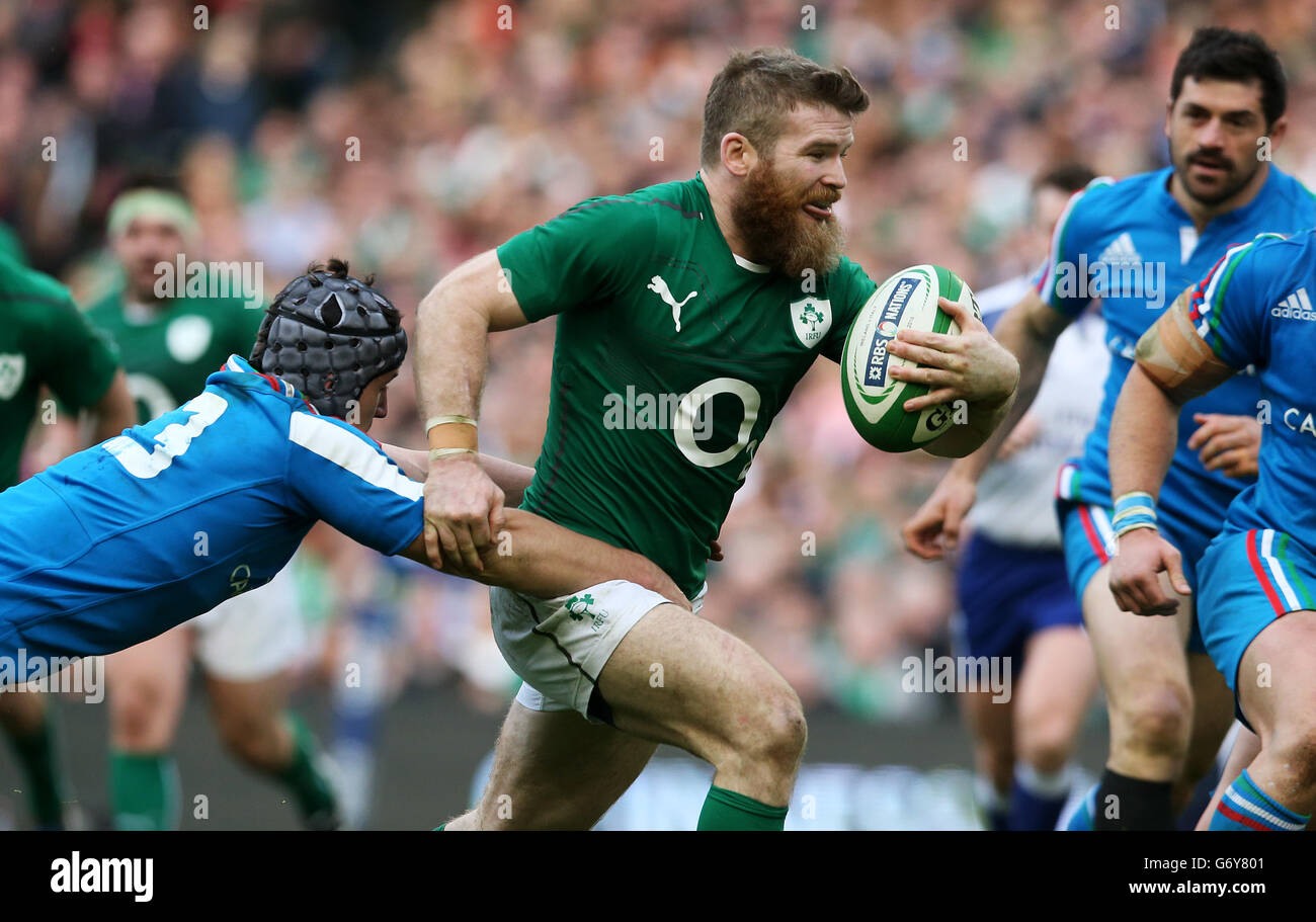 Rugby Union - RBS Six Nations - Ireland v Italy - Aviva Stadium Stock Photo