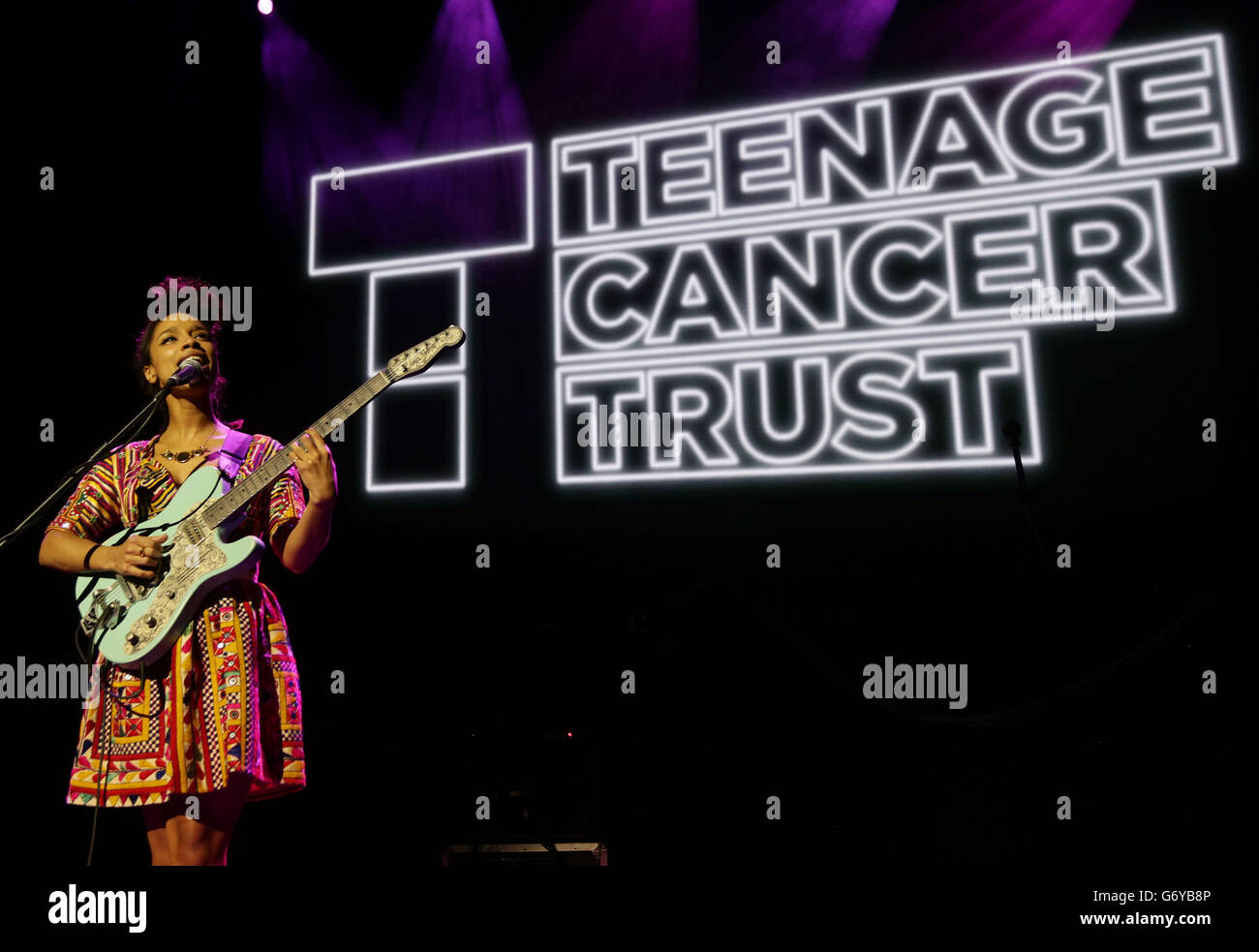 Teenage Cancer Trust Concerts 2014 London Stock Photo Alamy teenage-cancer-trust-concerts-2014-london-stock-photo-alamy
