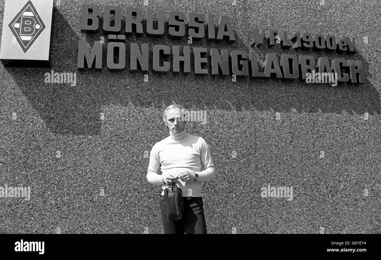 Borussia Monchengladbach captain Berti Vogts stands under the sign at the Rheinstadion. Stock Photo