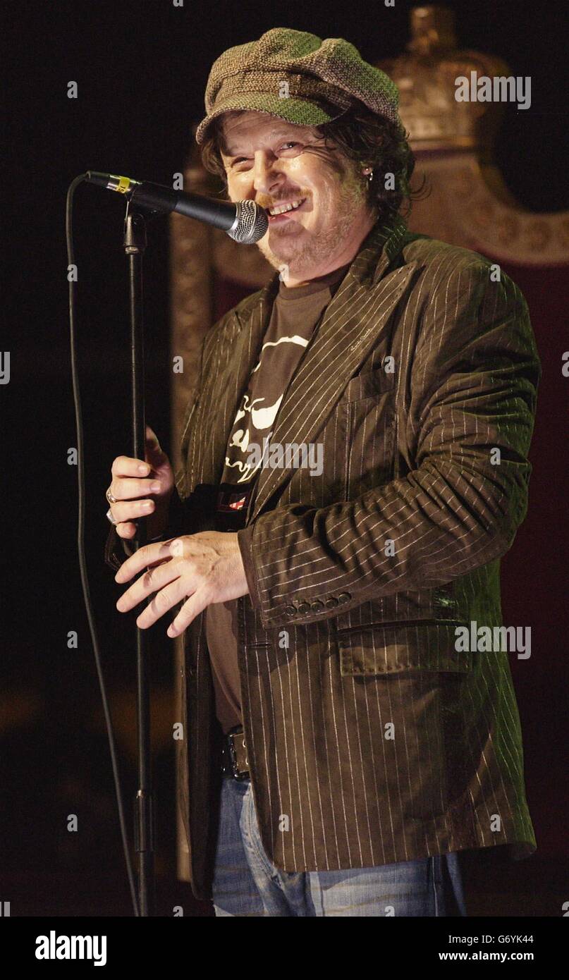 Italian singer Zucchero onstage during a benefit show in aid of the United Nations UNHCR refugees fund held at the Royal Albert hall, central London. Stock Photo