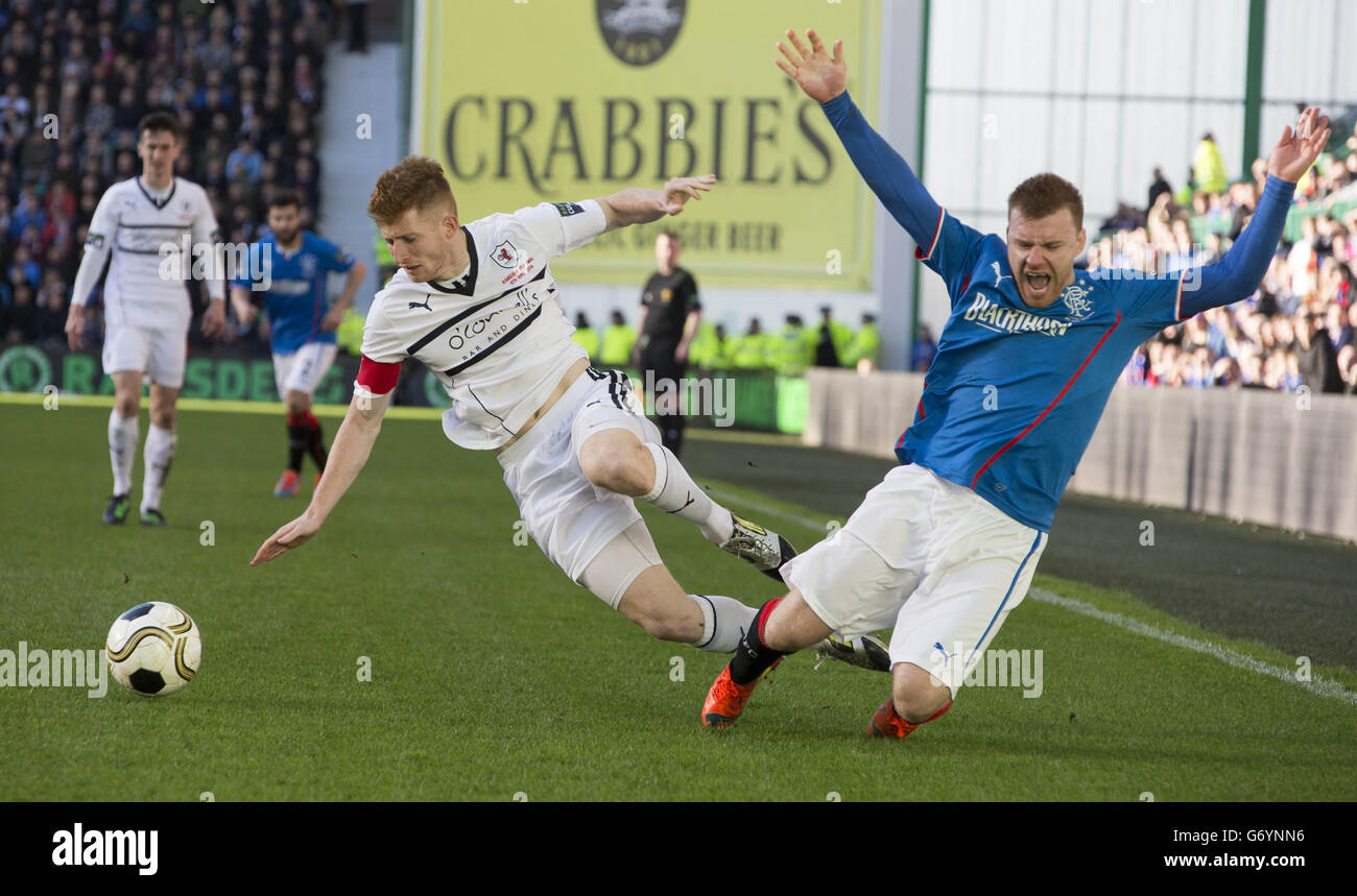Jason Dair Raith Rovers Rangers Steven Smith (right) and Raith Rovers Jason Thomson in action ...