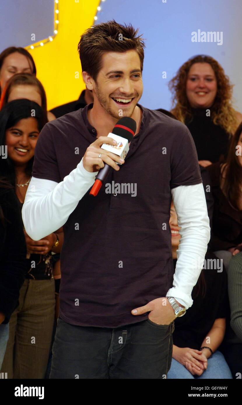 MTV TRL. Actor Jake Gyllenhaal during his guest appearance on MTV TRL