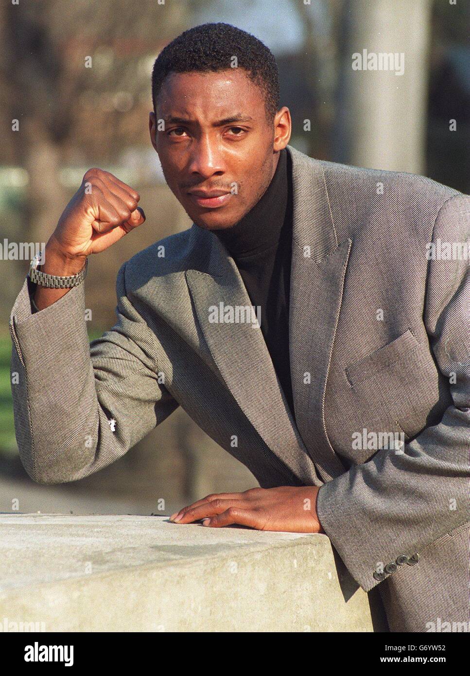 Boxer johnny nelson photocall at mansfield civic centre z4 hires stock