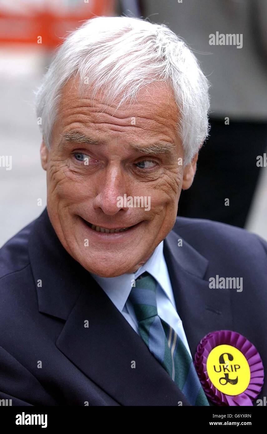 Robert KilroySilk canvases Stock Photo 107563897 Alamy