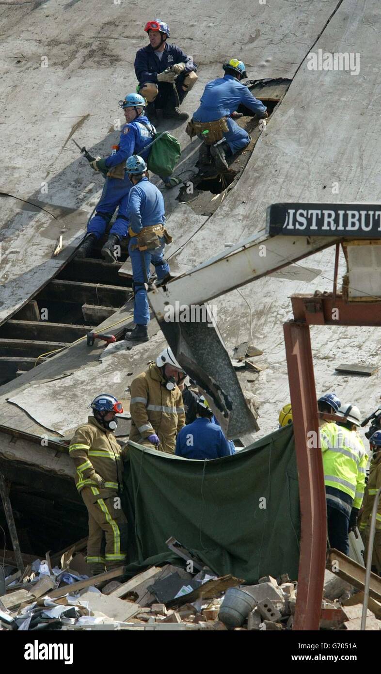 Explosion plastics factory hires stock photography and images Alamy