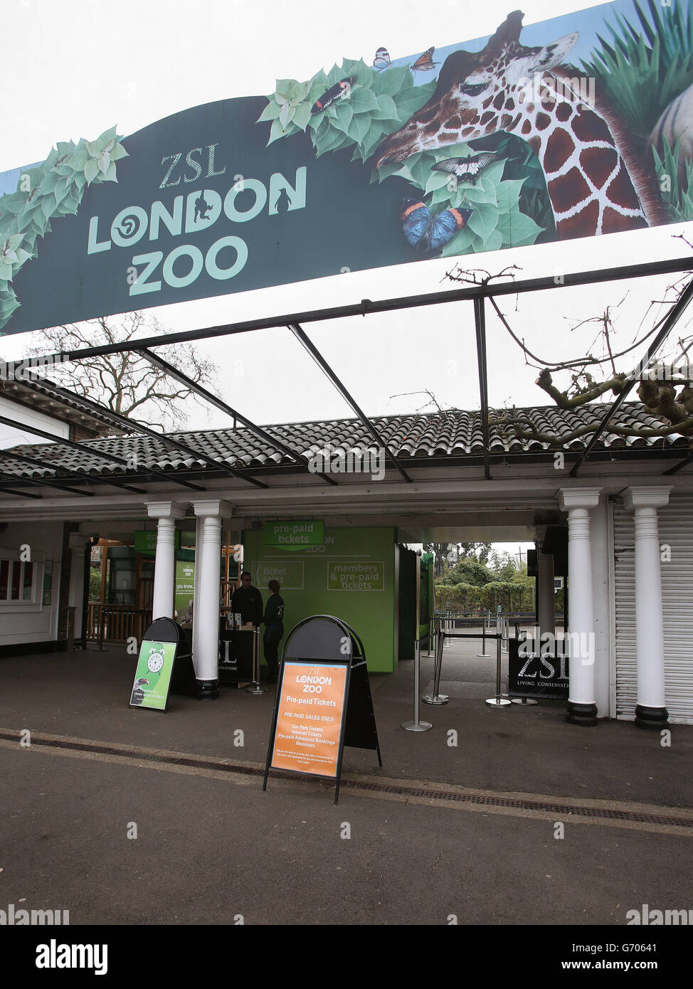 The main entrance london zoo central london hires stock photography and images Alamy