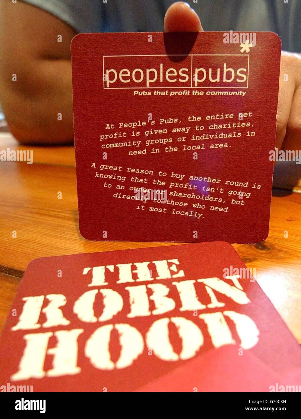 The Robin Hood Charity Pub Stock Photo Alamy