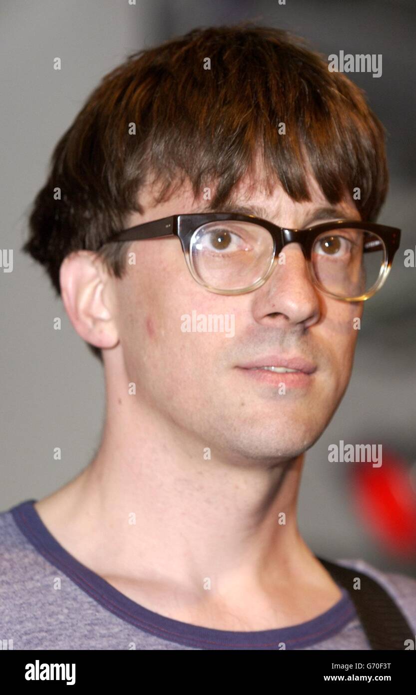 Graham coxon hi-res stock photography and images - Alamy