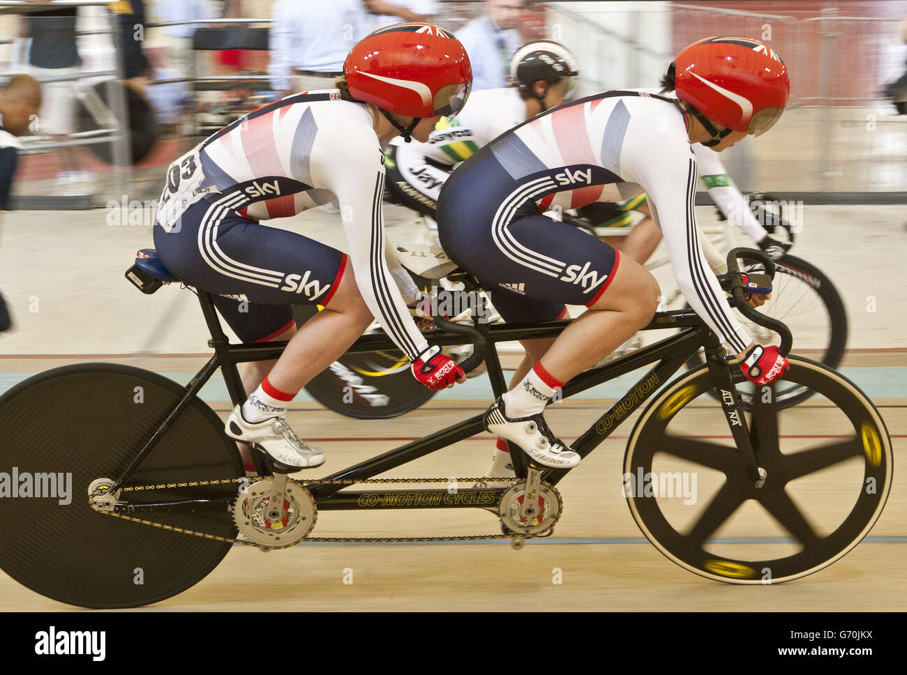 Great Britain's Sophie Thornhill and Rachel James compete against USA's Karissa Whitsel and Jennifer Triplett during day four of the UCI Para-cycling Track World Championships at the Aguascalientes Bicentenary Velodrome, Aguascalientes, Mexico. Stock Photo