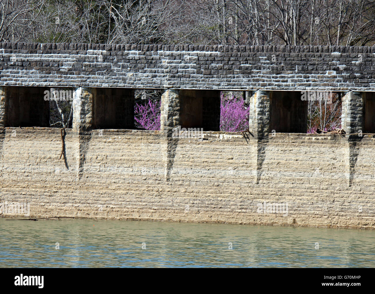 Mortar dam hi-res stock photography and images - Alamy