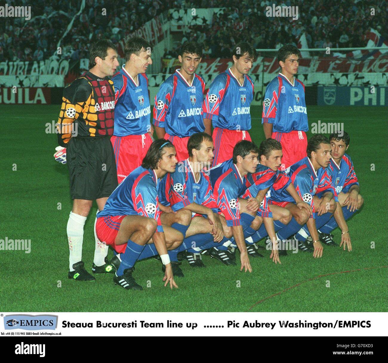 Steaua Bucharest Line Up Against VfB Stuttgart Editorial Stock Image -  Image of bombs, header: 32264489