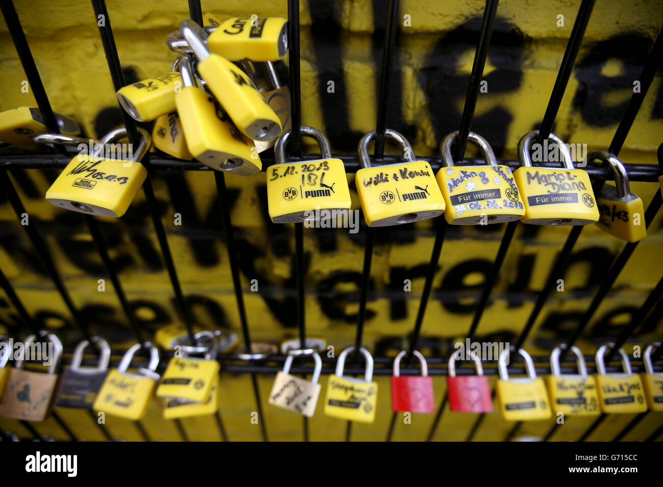 Soccer - UEFA Champions League - Quarter Final - Second Leg - Borussia Dortmund v Real Madrid - Signal Iduna Park. General view of a fence covered in padlocks at the Signal Iduna Park, home to Borussia Dortmund Stock Photo