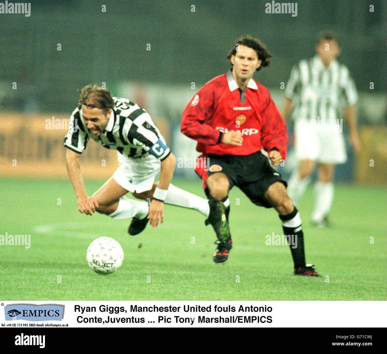 Antonio Conte open to replacing Erik ten Hag at Manchester United Antonio Conte open to replacing Erik ten Hag at Manchester United