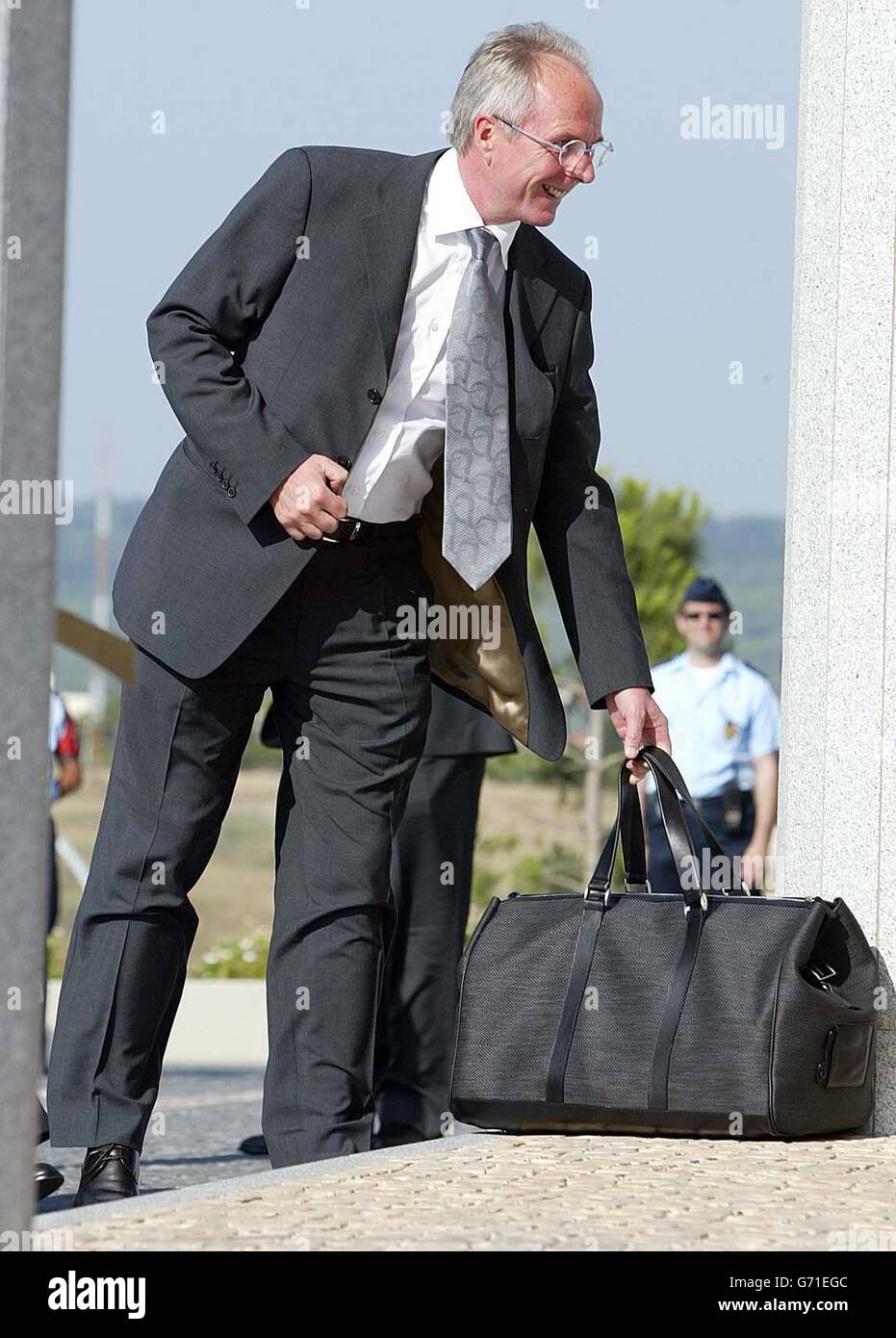England manager Sven Goran Eriksson arrives with his luggage at the Solplay Hotel in Portugal for the Euro 2004 tournament. England will play their opening first round match against France on Sunday. Stock Photo