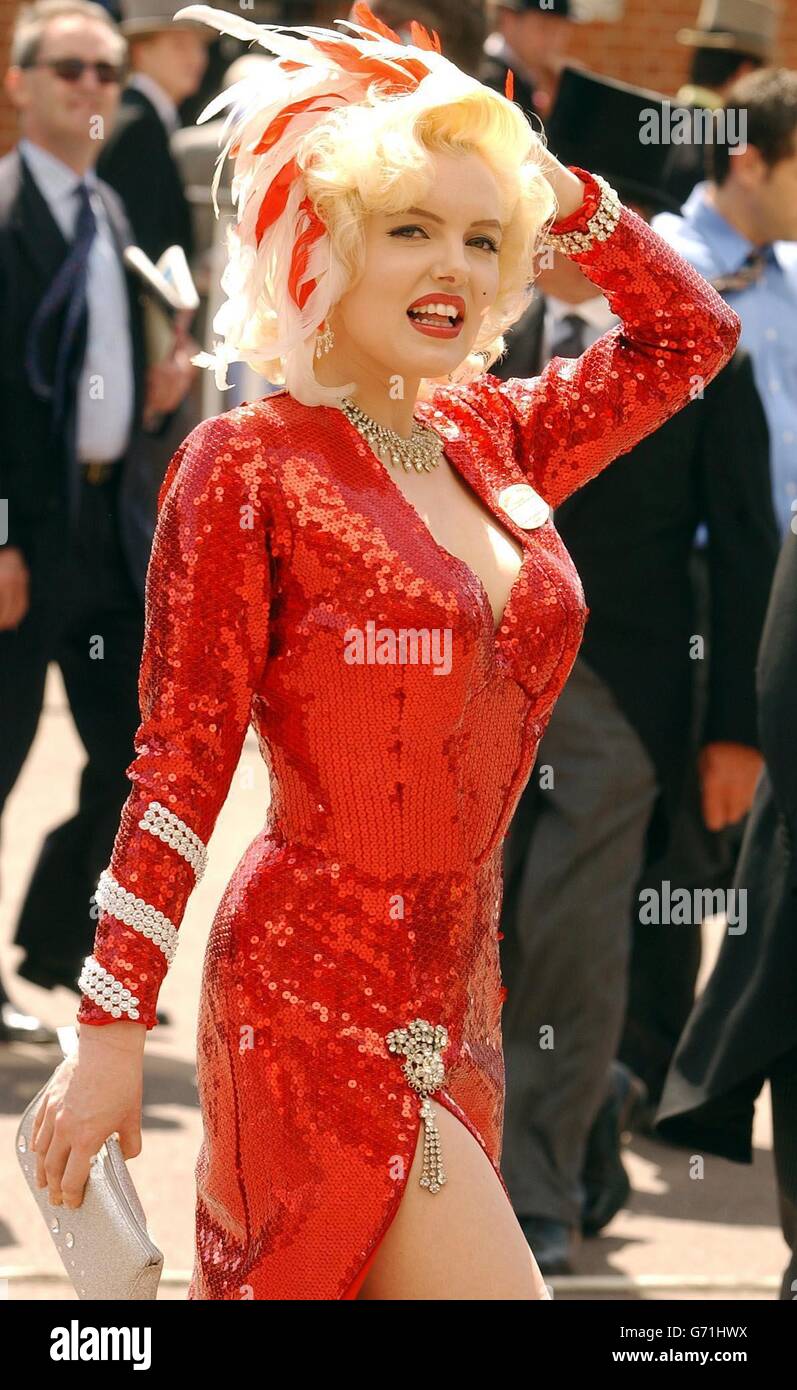 marilyn monroe red dress