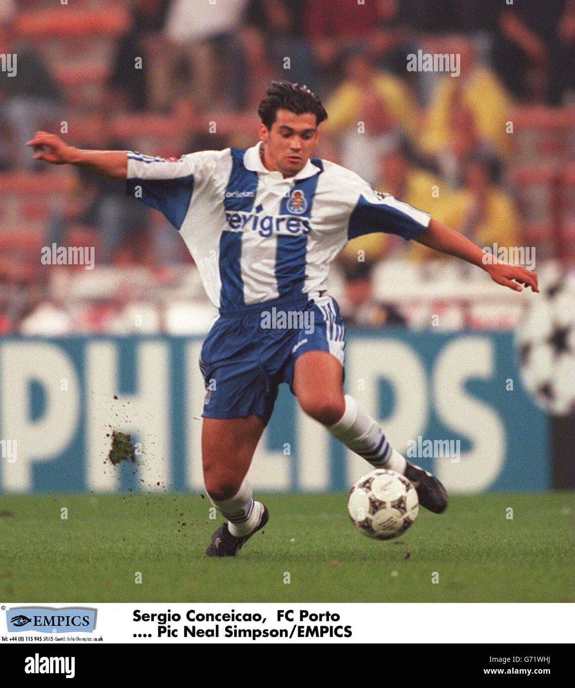 Soccer - UEFA Champions League - AC Milan v FC Porto. Sergio