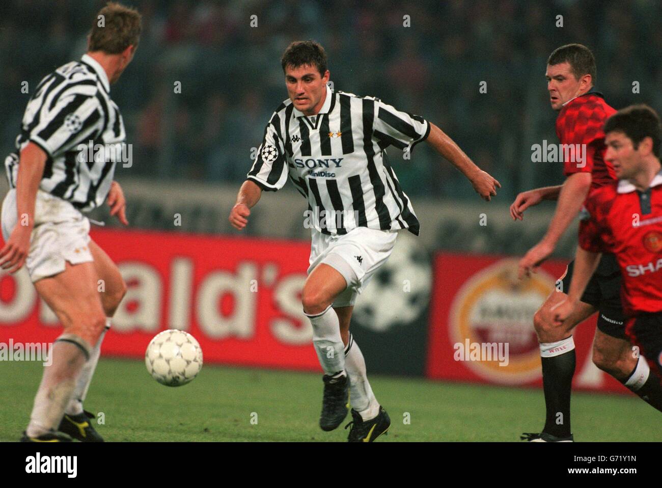 Vieri Juventus High Resolution Stock Photography and Images - Alamy