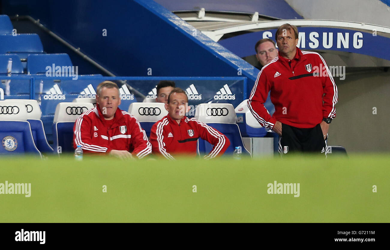 Chelsea Youth Team Coach High Resolution Stock Photography And Images Alamy