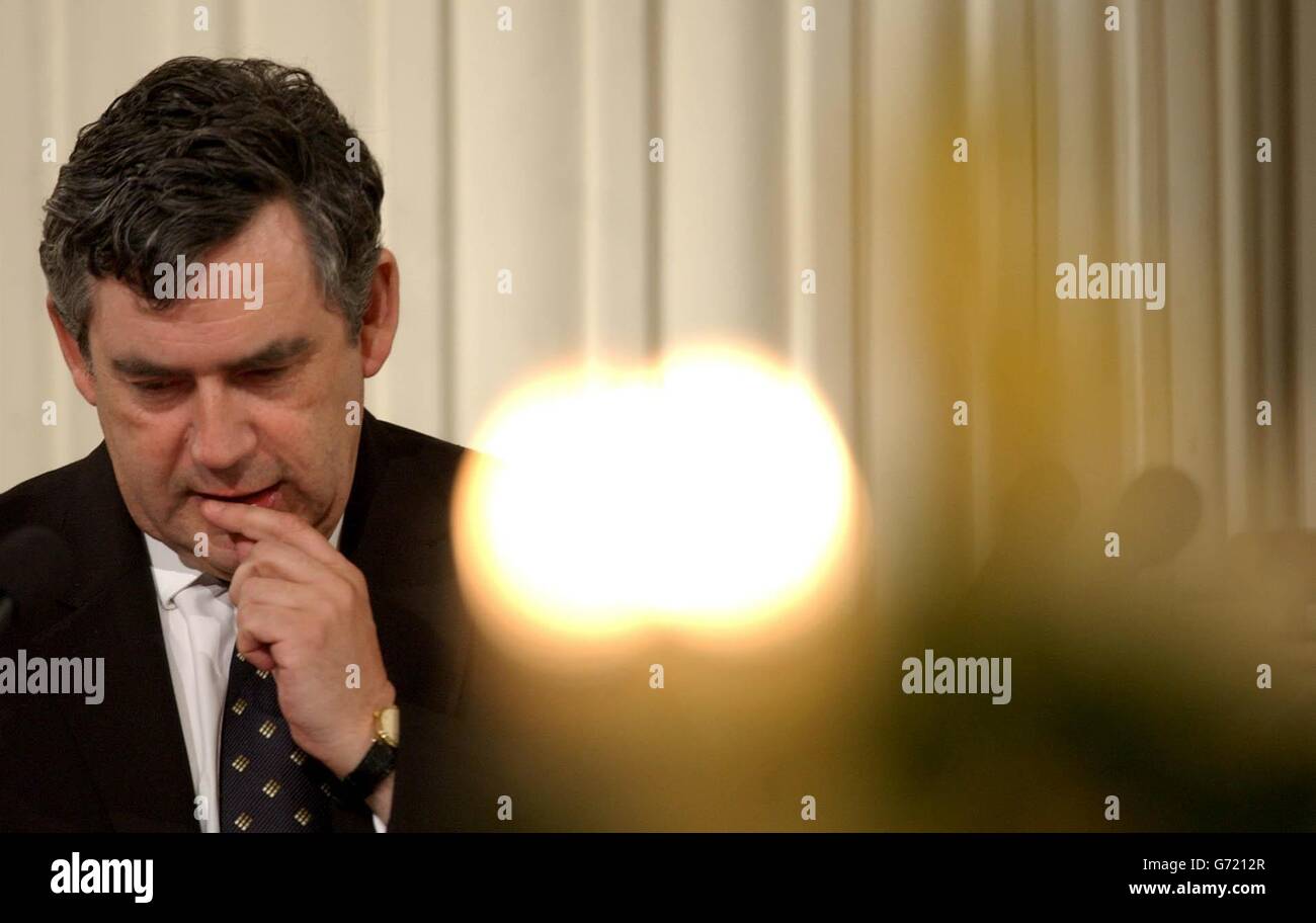 British Chancellor Gordon Brown speaks at the Lord Mayor's dinner to the Bankers and Merchants of the City of London. This is one of the key economic speeches of his year and comes against a background of anxiety over a possible housing market crash, predictions of rising interest rates and electoral jitters among Labour MPs. Stock Photo
