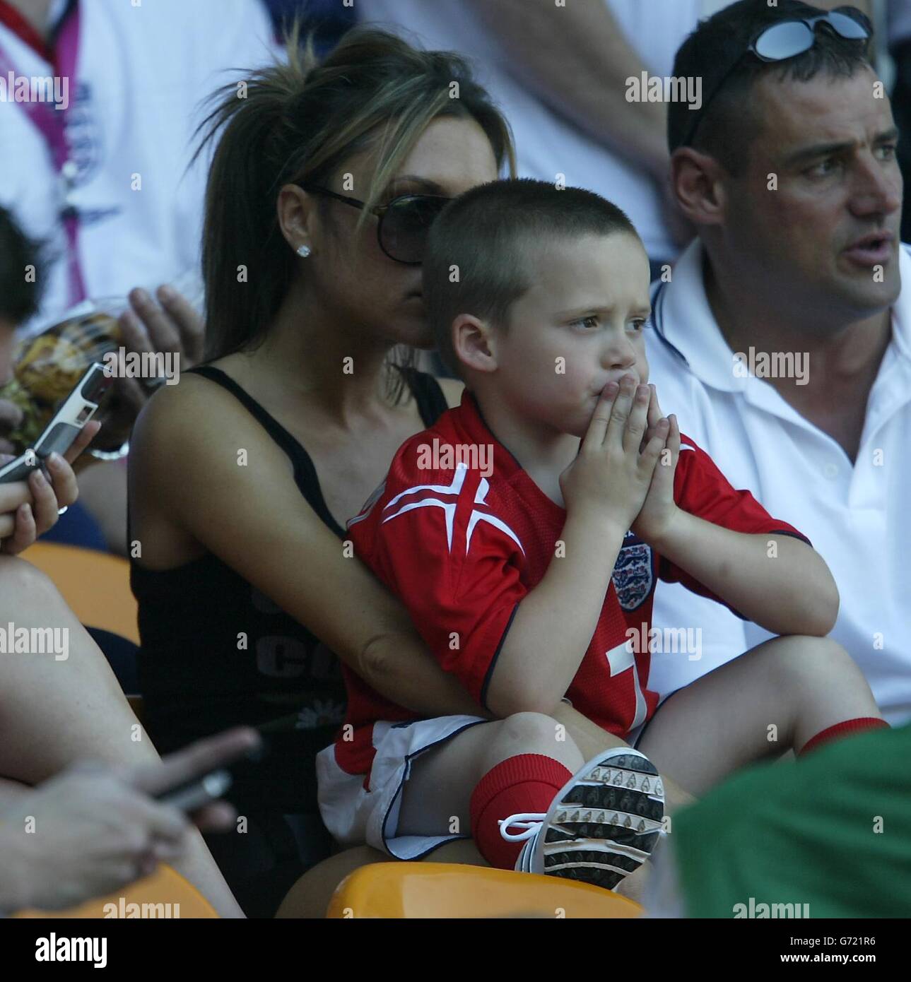 David beckhams wife victoria with son brooklyn hi-res stock photography and  images - Alamy