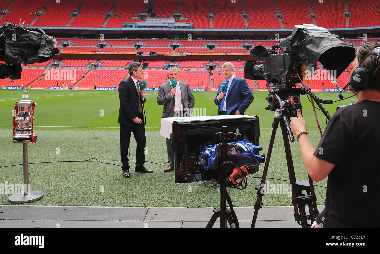 ITV pundits Andy Townsend (left), Dean Windass (centre) and presenter ...