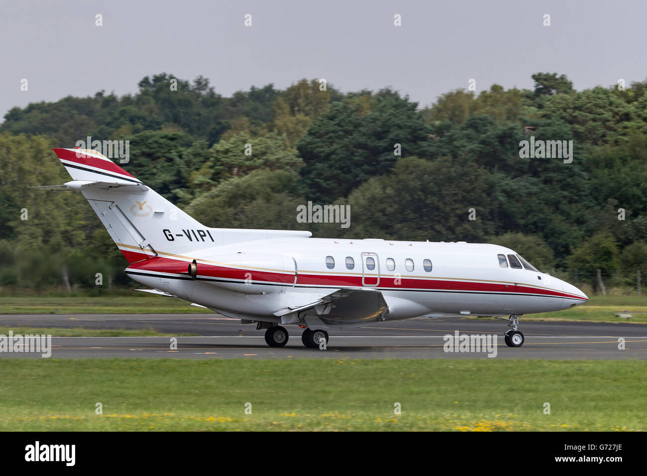 British Aerospace BAe-125 (Hawker 800) business jet (G-VIPI) at Farnborough Airport. Stock Photo