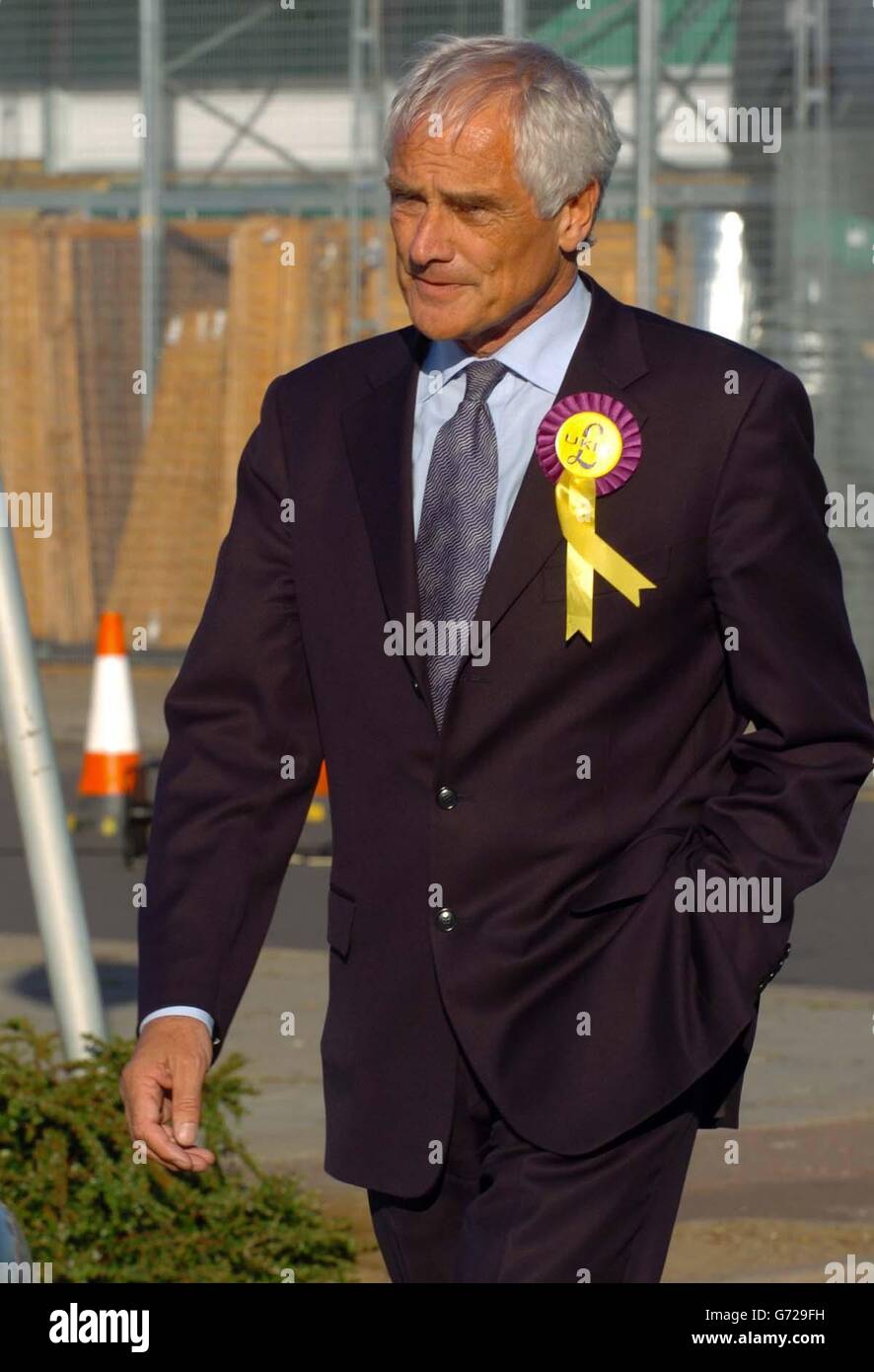 Robert kilroy silk hires stock photography and images Alamy