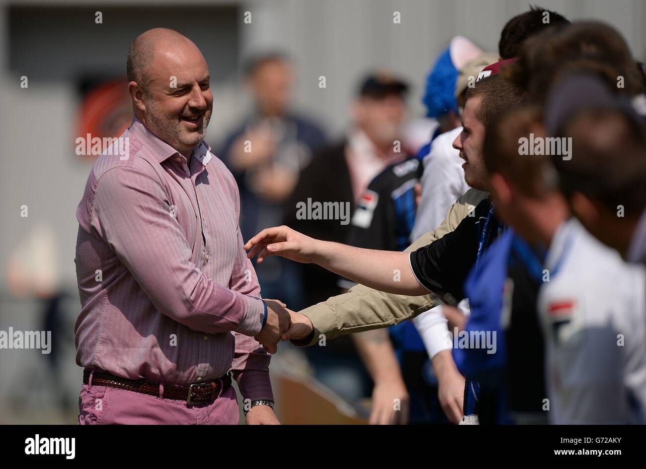 Rochdale v newport county hi-res stock photography and images - Alamy