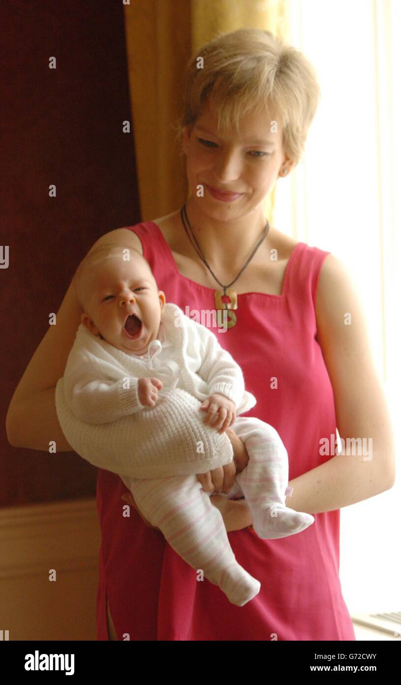 Health breastfeeding ireland hires stock photography and images Alamy