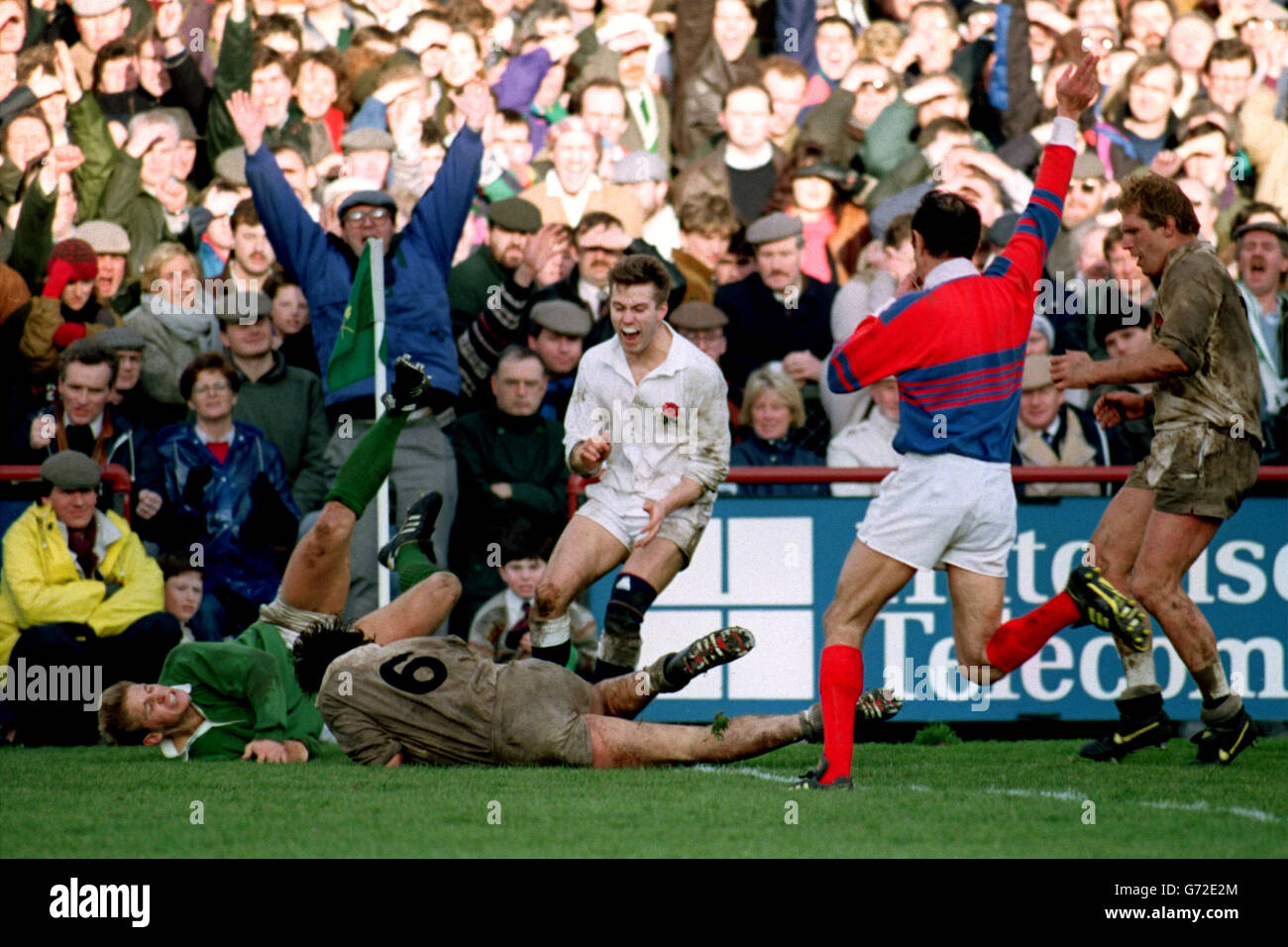 Photo Rugby Vintage – Mike Teague En Action Avec L'Angleterre (années 90)