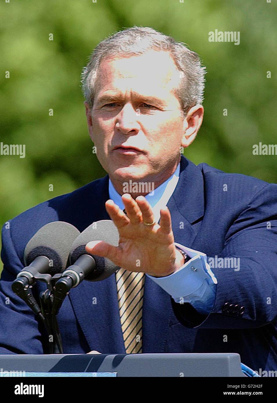 US President George Bush attends the press conference at Dromoland Castle, Co Clare, Republic of Ireland, after his meeting with EU leaders. Stock Photo