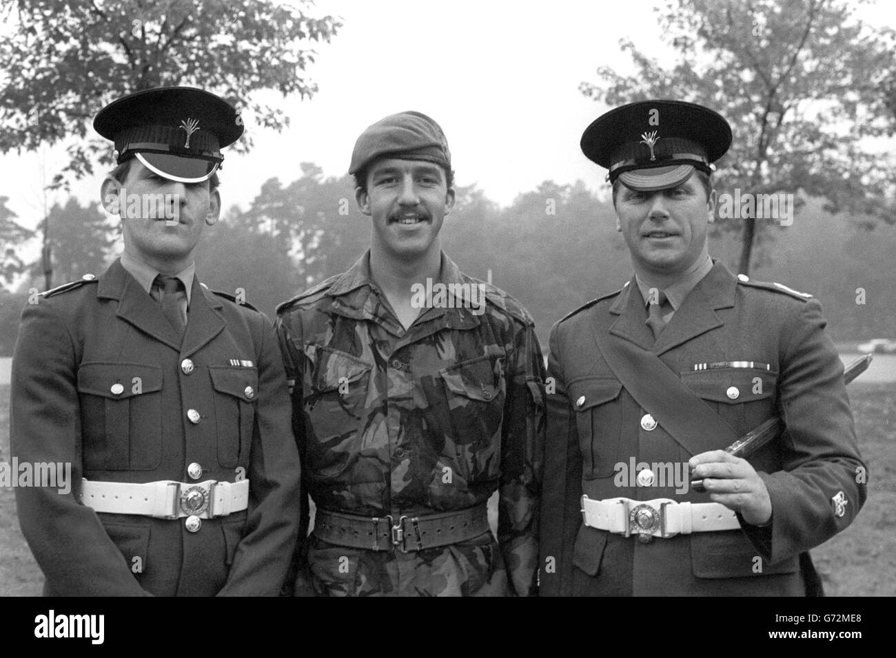 Welsh Guardsmen cited for Military Medals in the Falklands Honours List at Pirbright barracks in Surrey. (l-r) Guardsman Stephen Chapman, 24, of Llanelli, L/Cpl Dale Loveridge, 20, of Abertridwr, Caerphilly, and CSM Brian Neck, 35, of Baddu. Stock Photo