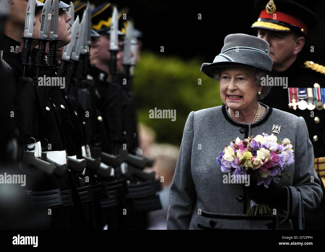 Queen Holyrood house Stock Photo Alamy