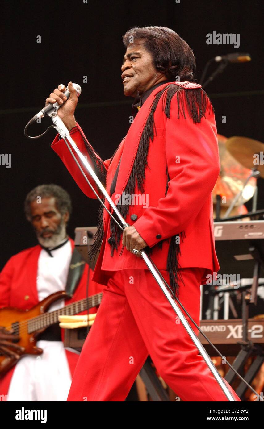 Singer james brown hires stock photography and images Alamy