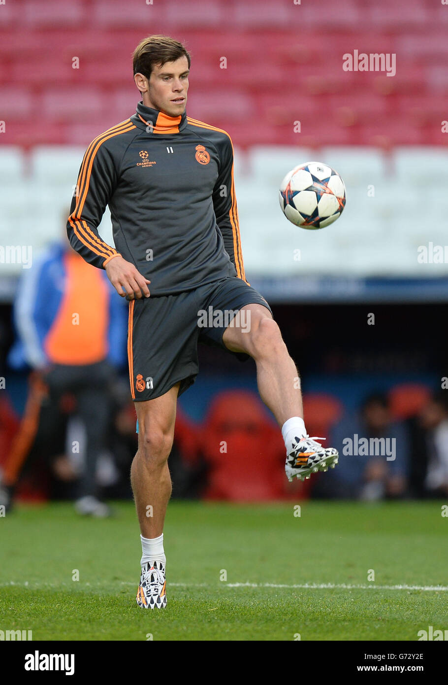 Real madrid s gareth bale during training hi res stock photography and images Alamy