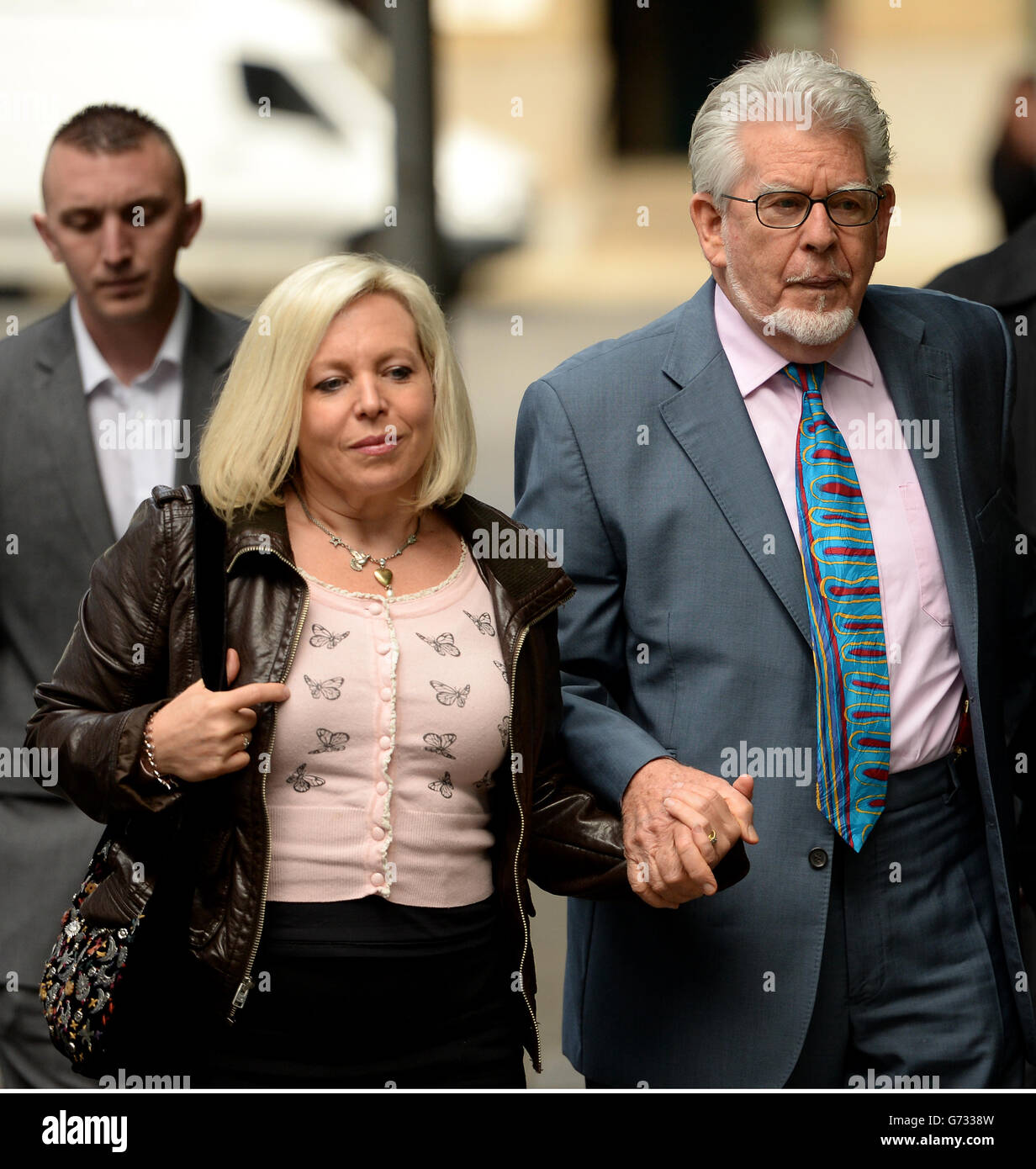 Veteran entertainer Rolf Harris arrives at Southwark Crown Court, London, with daughter Bindi (left), where he denies 12 counts of indecent assault between 1968 and 1986. Stock Photo