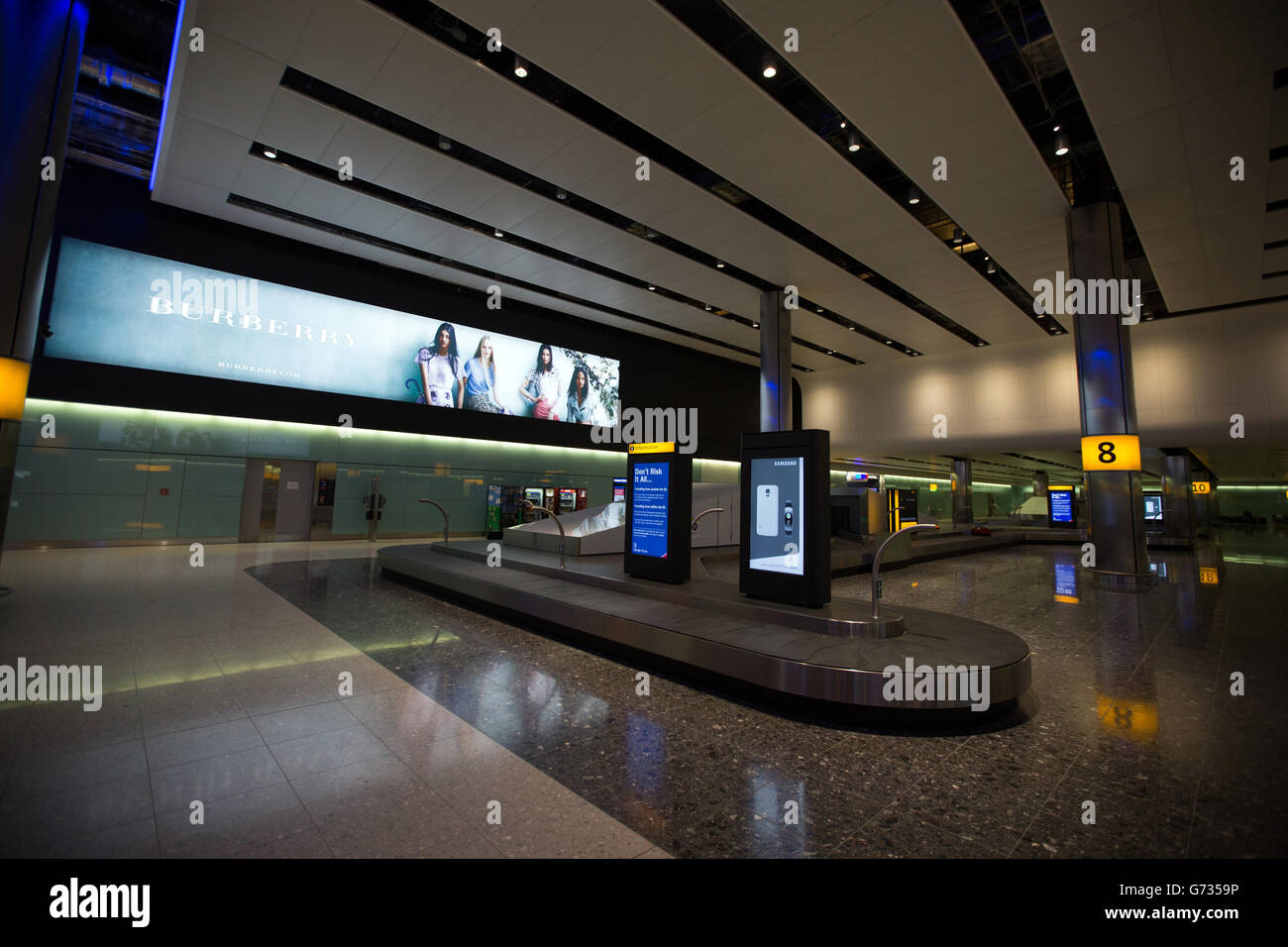 Baggage reclaim heathrow airport hires stock photography and images
