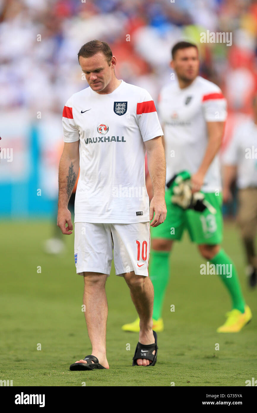 England's Wayne Rooney appears dejected following the International Friendly at the Sun Life Stadium, Miami, USA. PRESS ASSOCIATION Photo. Picture date: Saturday June 7, 2014. See PA story SOCCER England. Photo credit should read: Mike Egerton/PA Wire. Stock Photo
