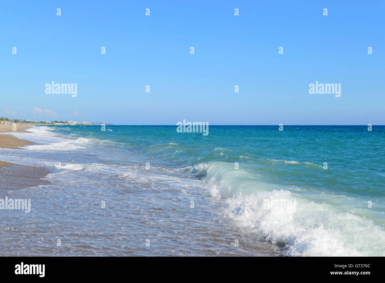 Beach With Waves Side View Photo Stock Photo Alamy