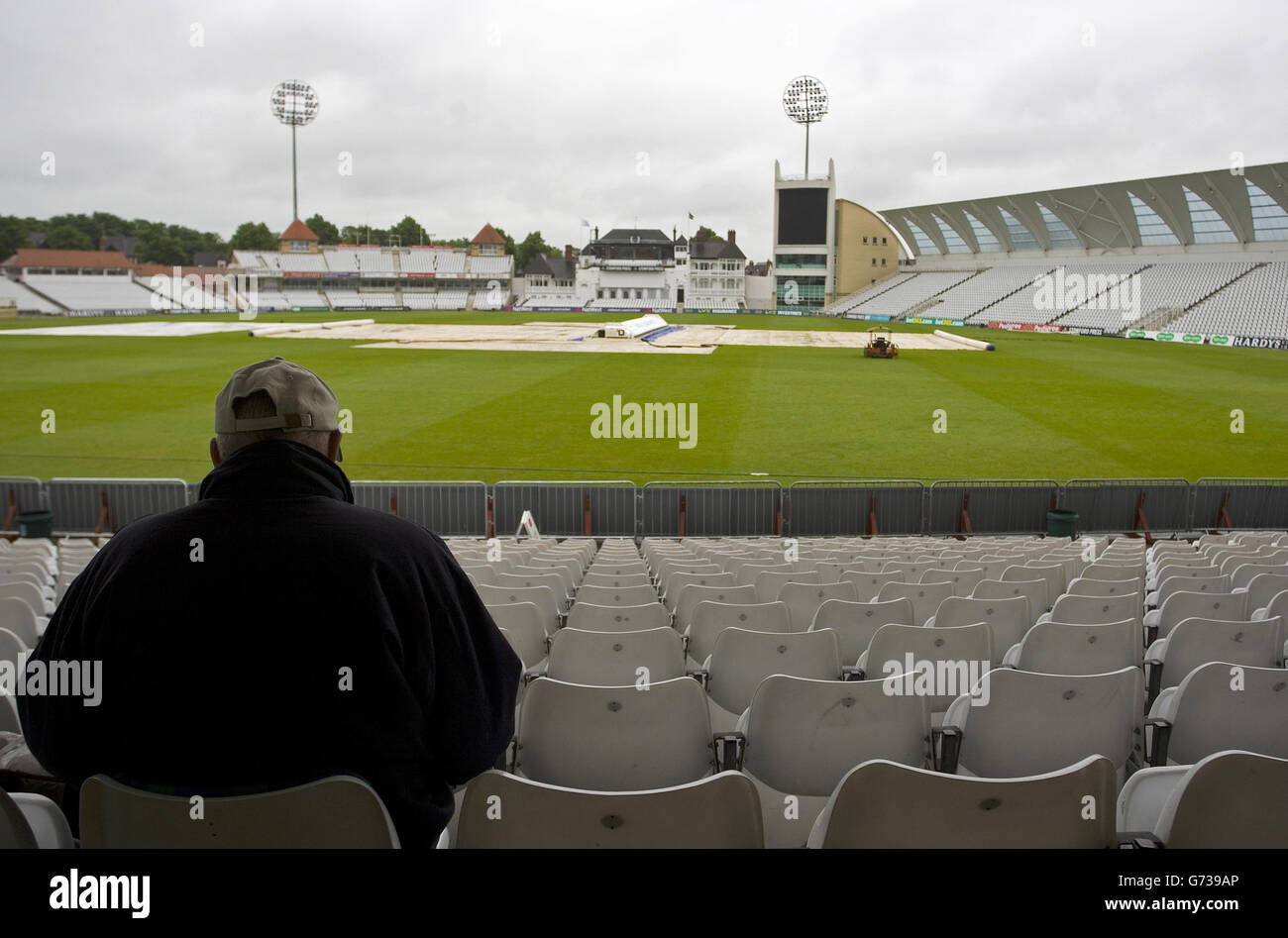 Rain delays the start of day four during the LV=County Championship Division One match at Trent Bridge, Nottingham. Stock Photo